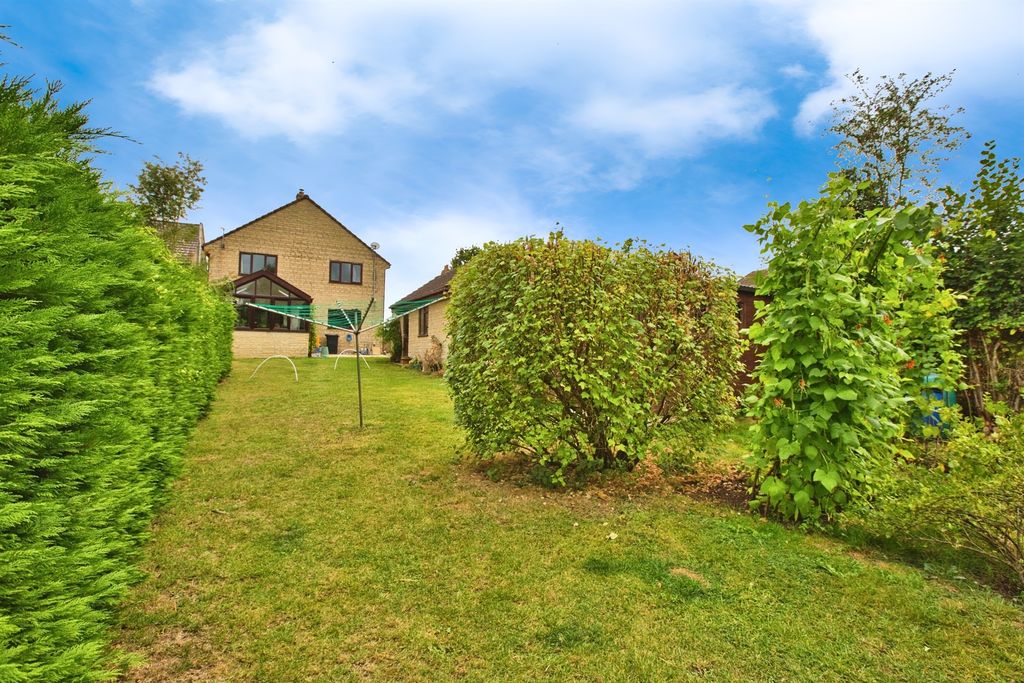 Property photo 1 of 26