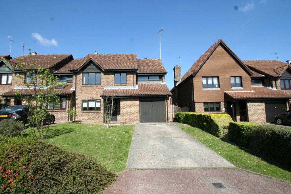 Property photo 1 of 7 Front