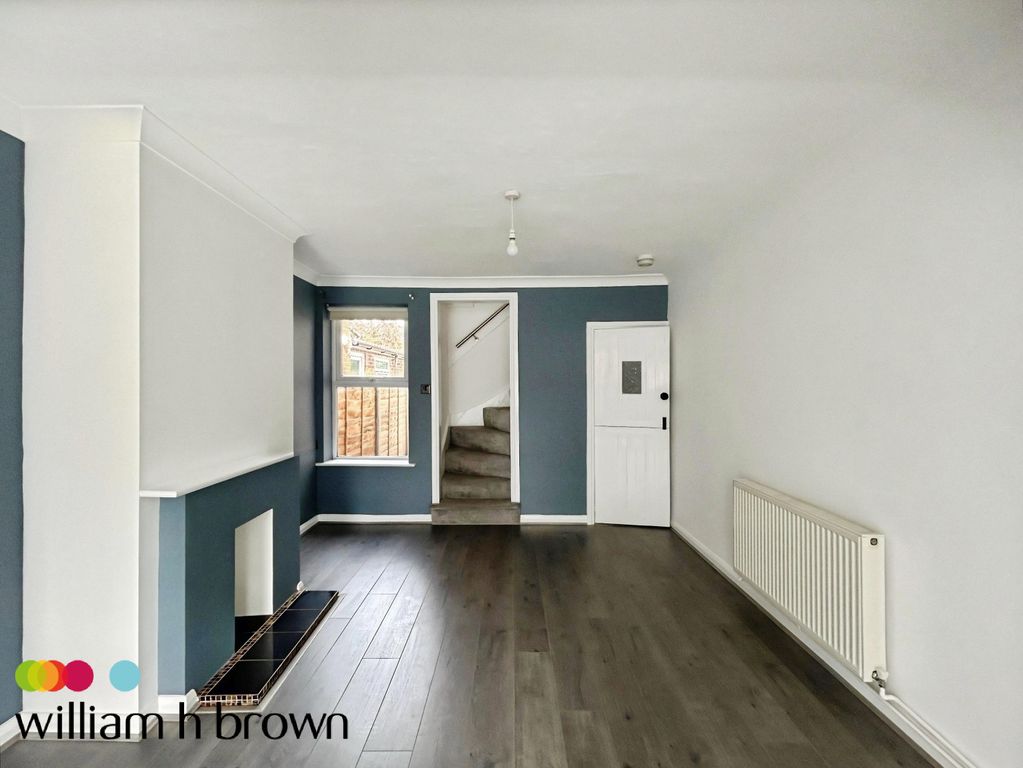 Property photo 3 of 16 Dining Room