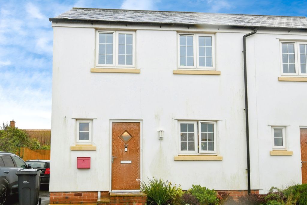 Property photo 1 of 11 Front