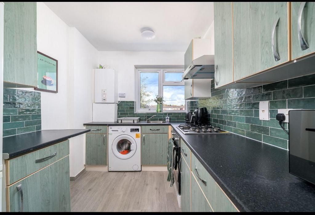 Property photo 2 of 11 Photo 2