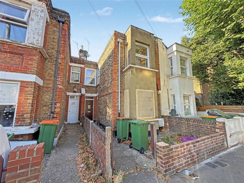 Property photo 1 of 5