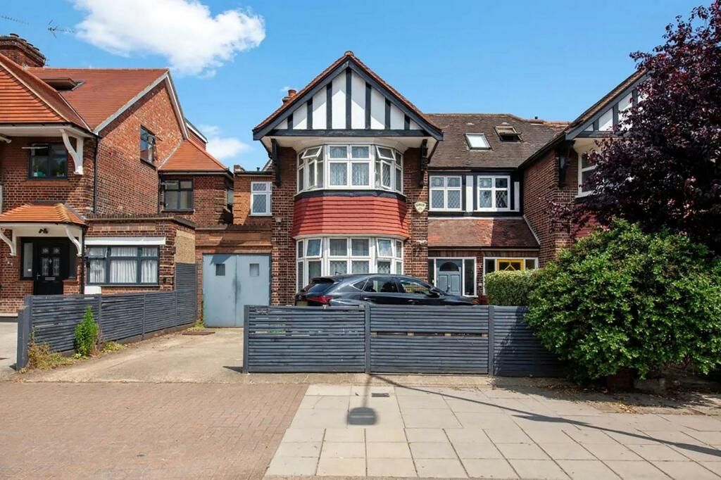Property photo 1 of 16