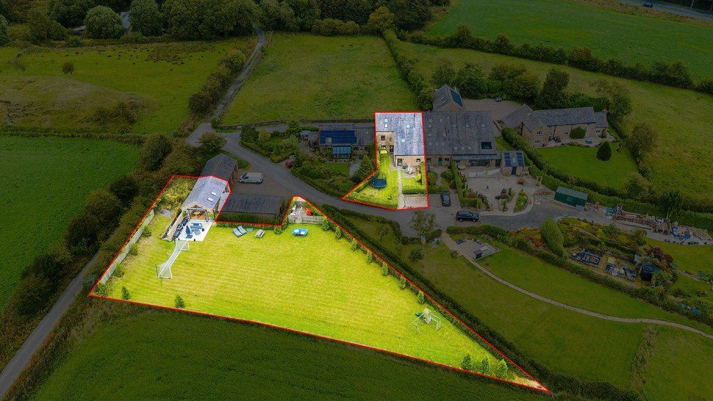 Property photo 2 of 63 Picture No. 89