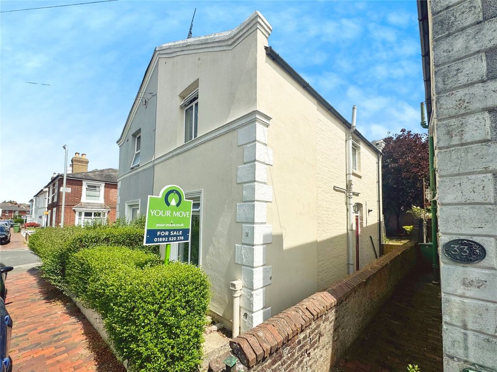 Property photo 1 of 12 Front Extrnal