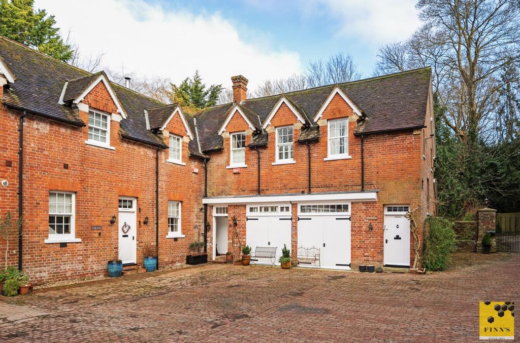 Property photo 1 of 16 A17c7c84-19A3-44Ac-9Fb2-065c758E54Ef.Jpg
