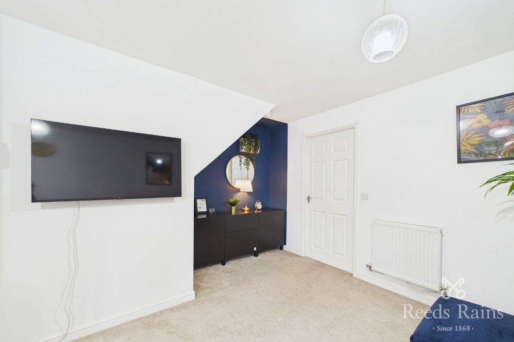Property photo 3 of 12 Picture No. 05