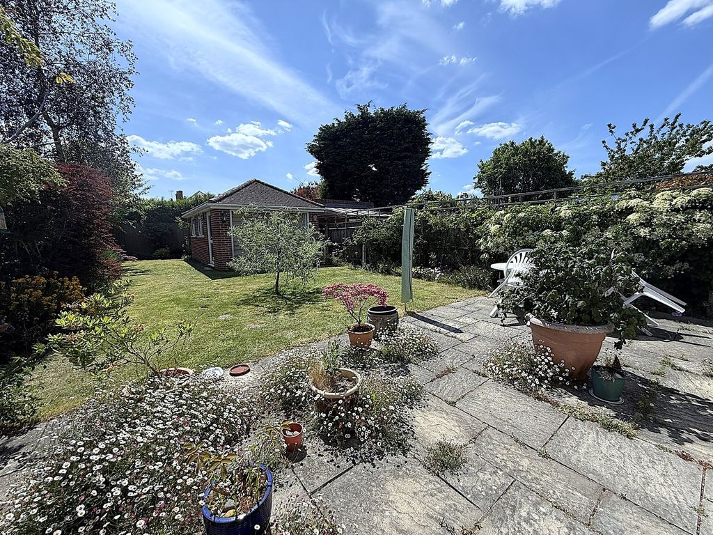 Property photo 2 of 33