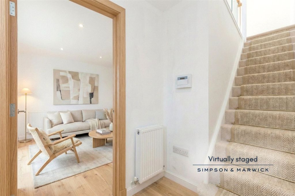 Property photo 3 of 32 Unit3 Newmills Rd 3