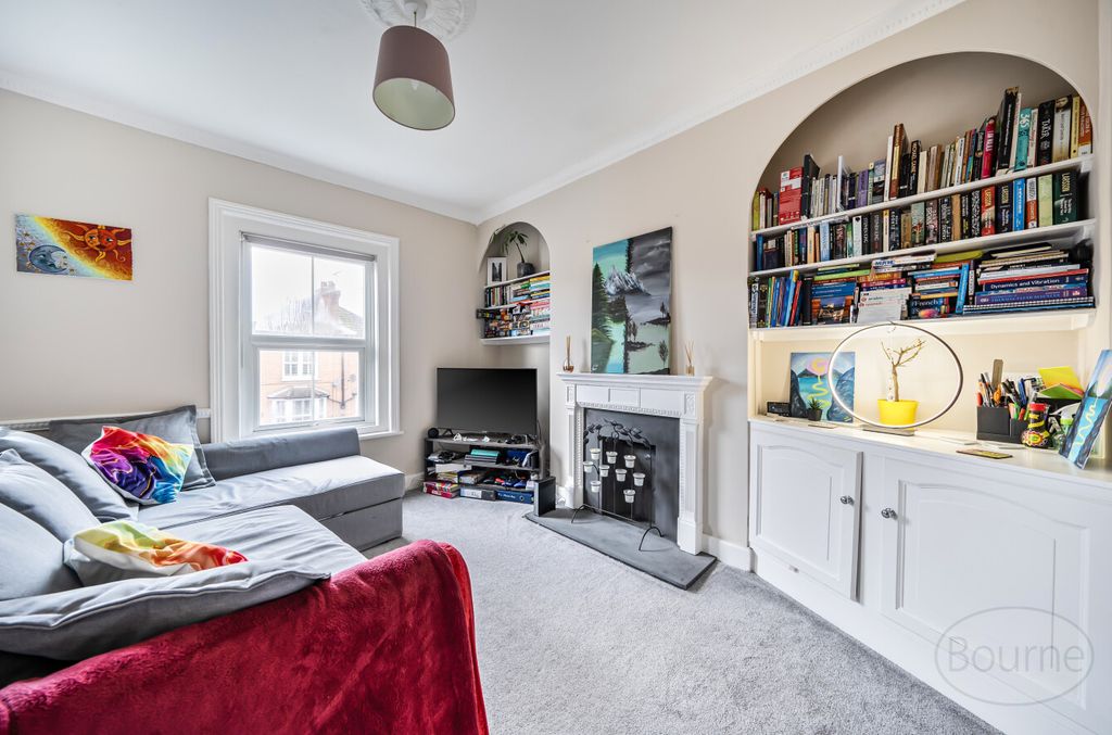 Property photo 2 of 13 1c530076-0861-4F5...