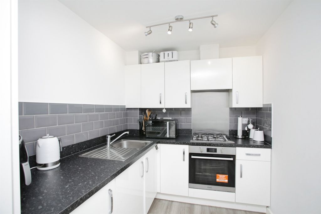 Property photo 3 of 17