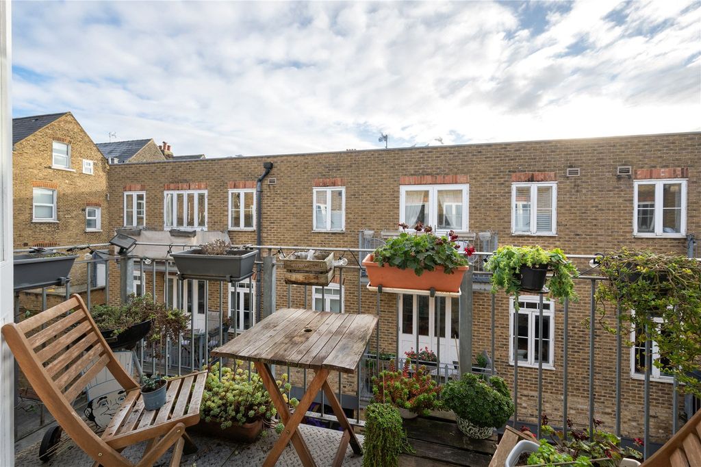 Property photo 3 of 11 Picture No. 16