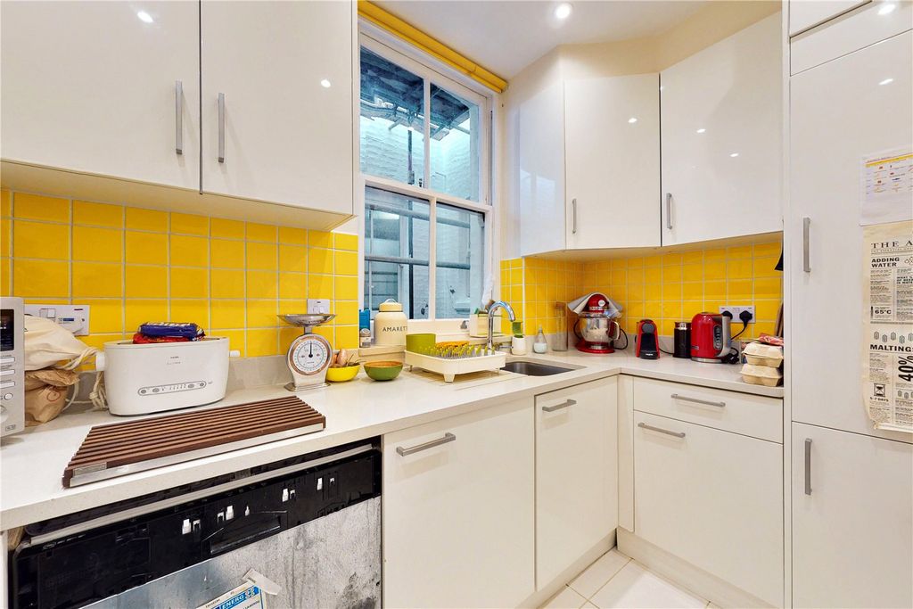 Property photo 2 of 10 Picture No. 29