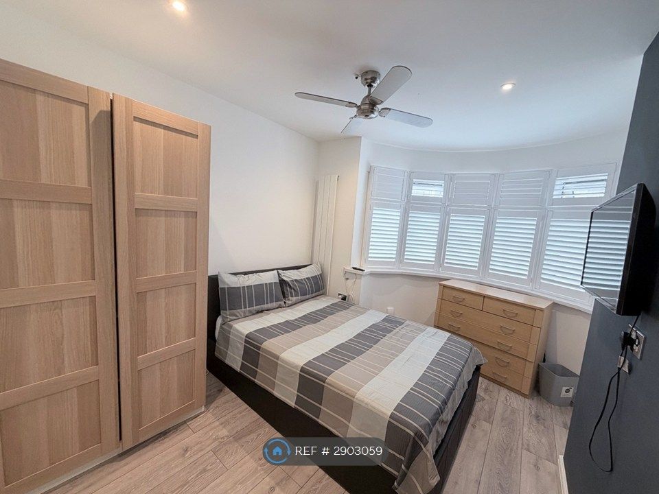 Property photo 1 of 10 Gf Room d