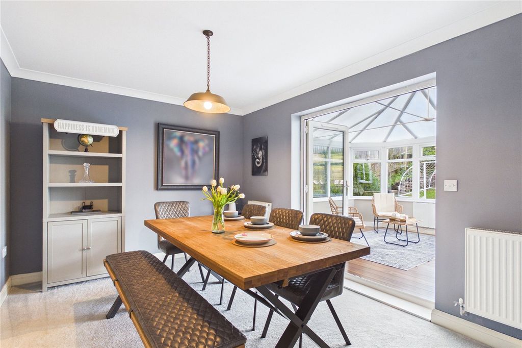 Property photo 3 of 27 Dining Room