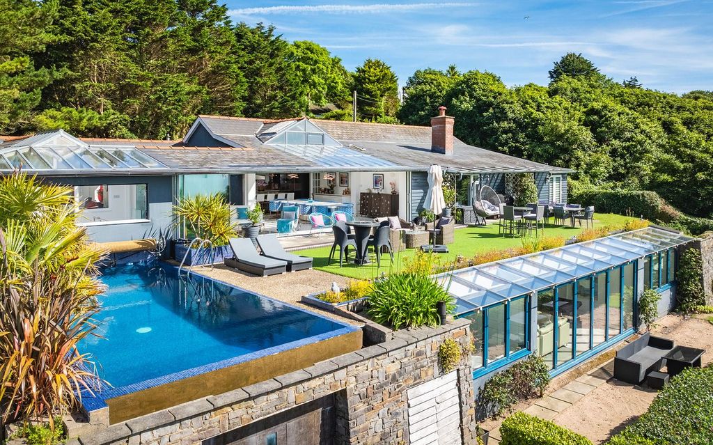 Additional image 6 of 6 bed detached house for saleFreshwater East SA71