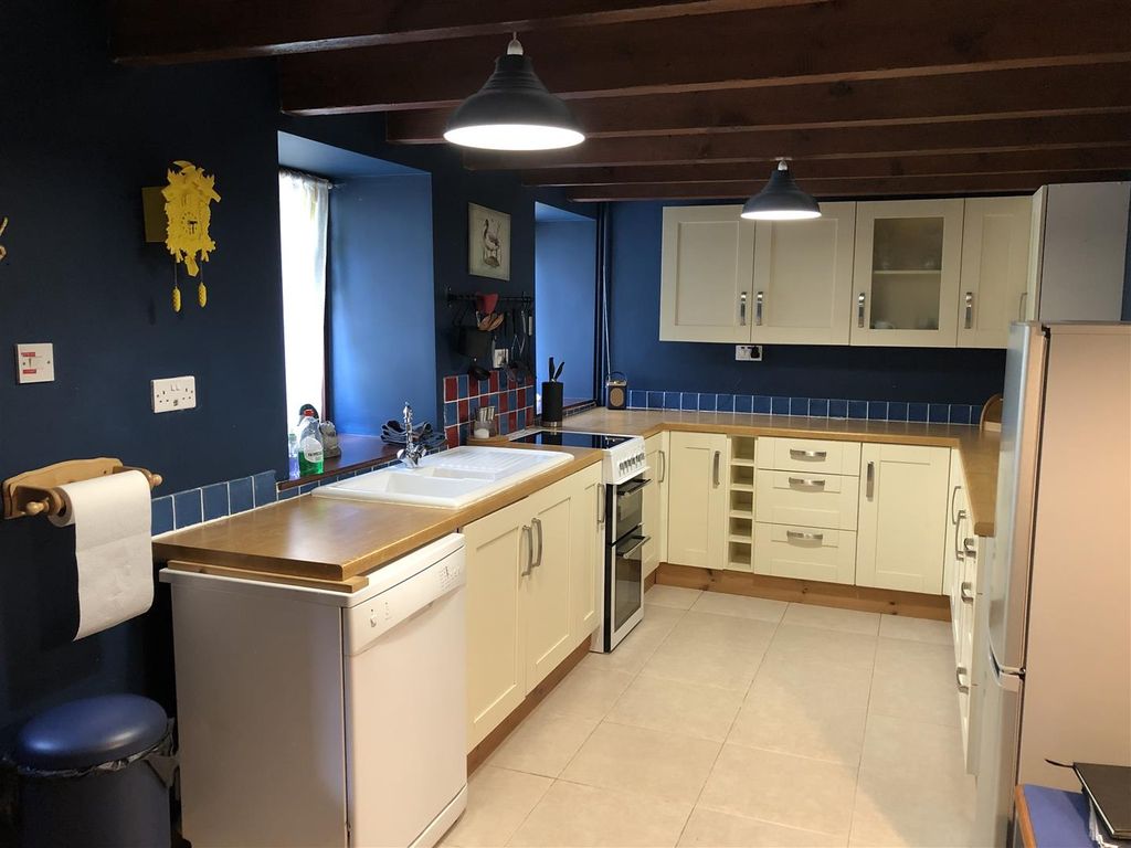 Property photo 3 of 15