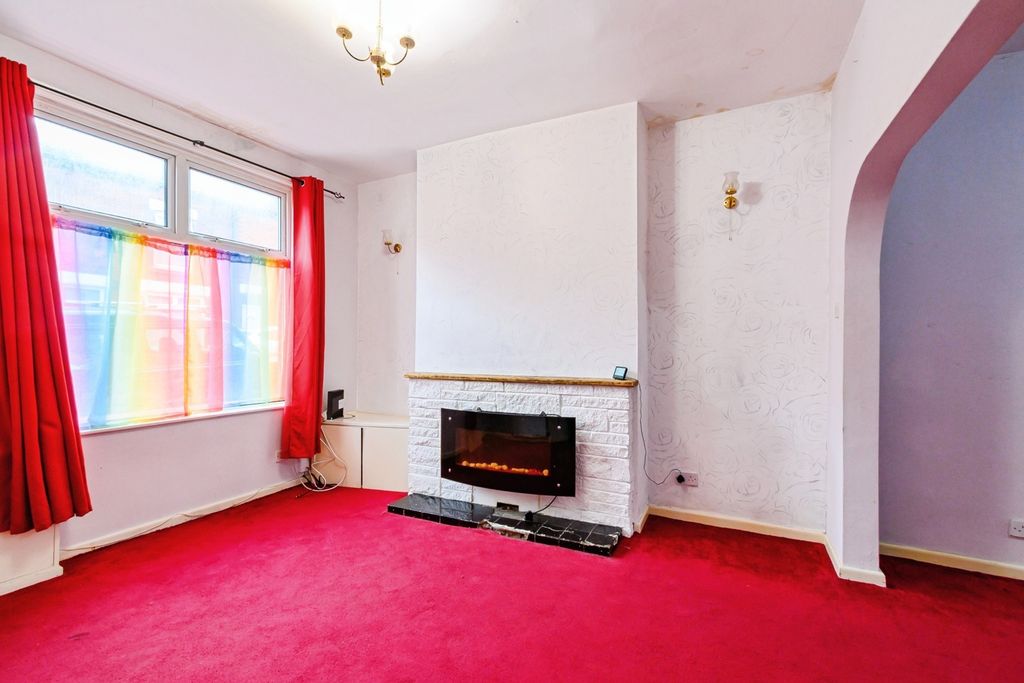 Property photo 2 of 17 Living Room