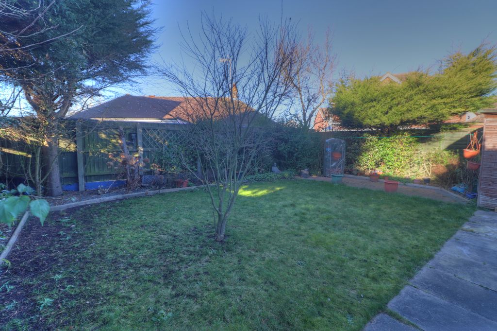 Property photo 2 of 15 Garden