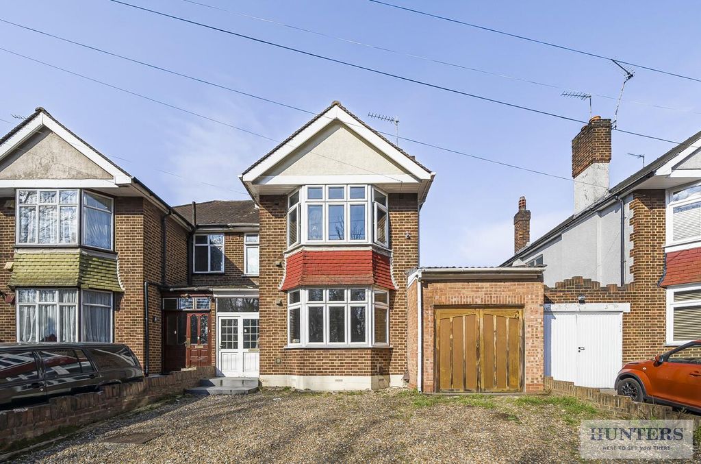 Property photo 1 of 16 External