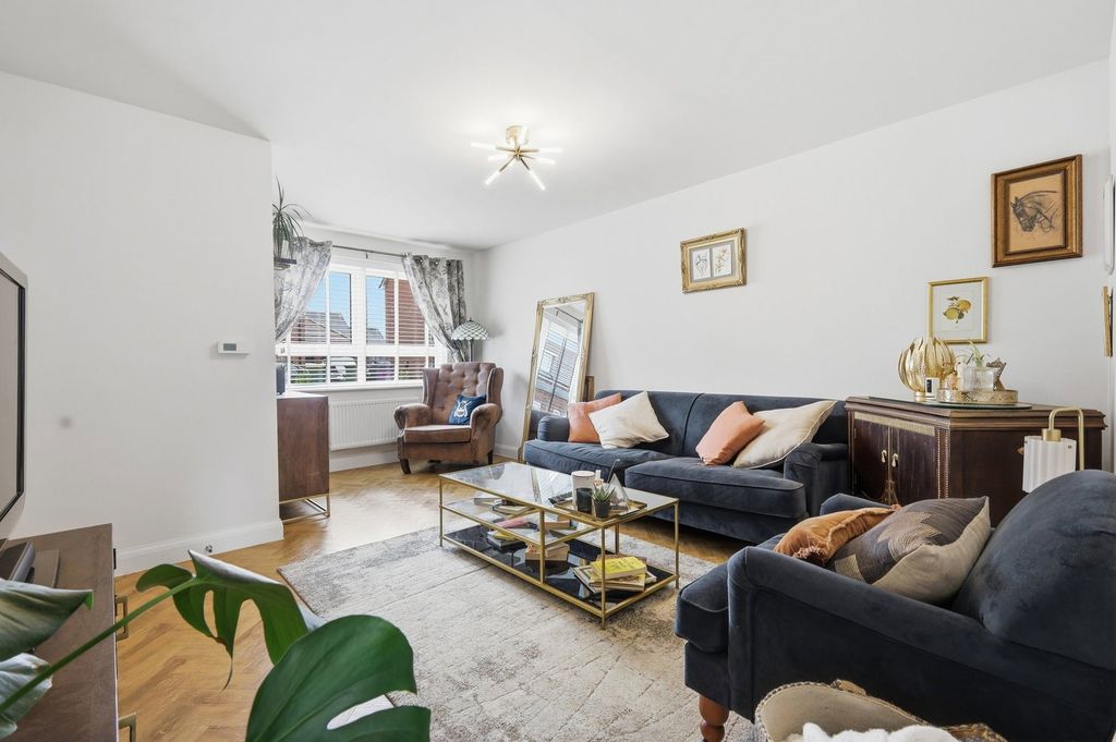 Property photo 2 of 16