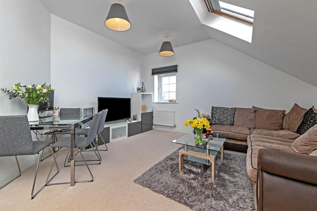 Property photo 2 of 12 66Millstoneway-11.Jpg