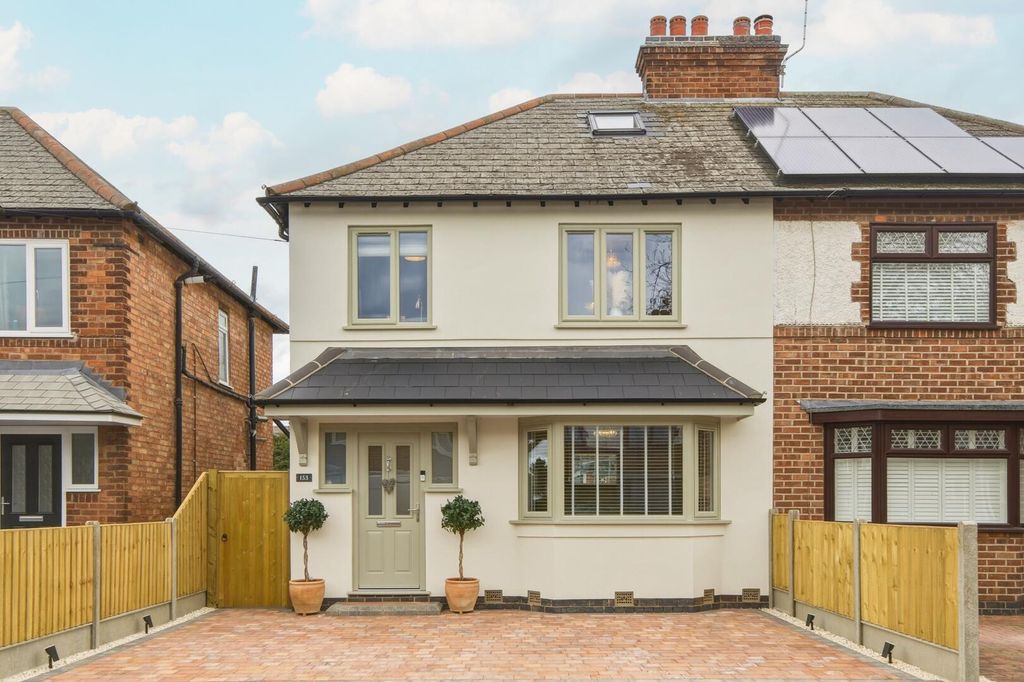 Property photo 1 of 21 Front (Exterior)