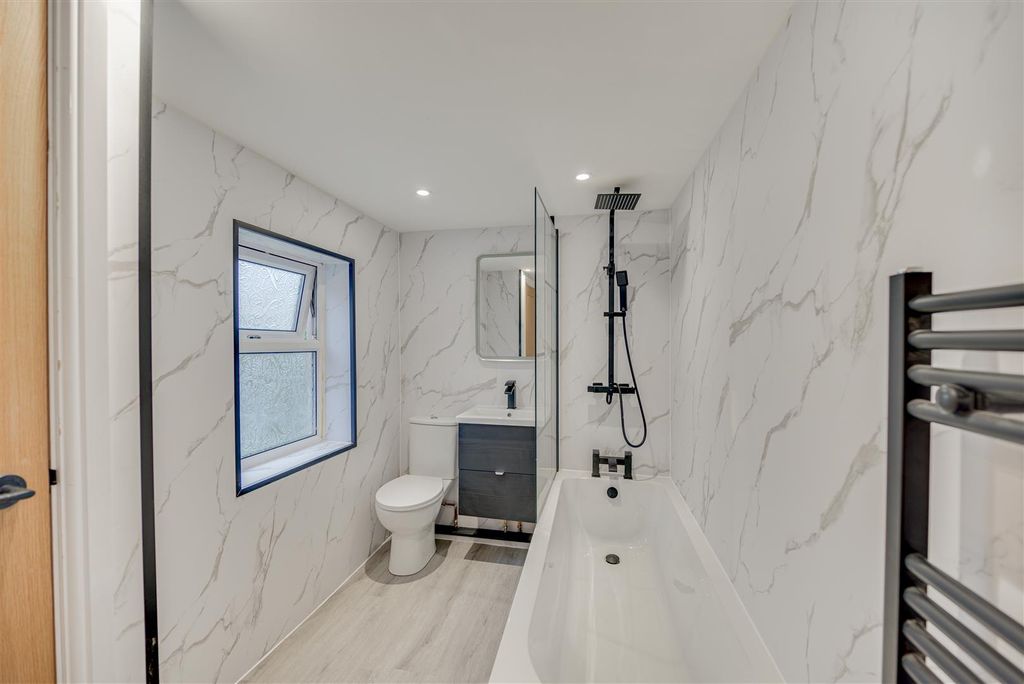 Property photo 2 of 17 Dsc_8580-Dsc_8584.Jpg