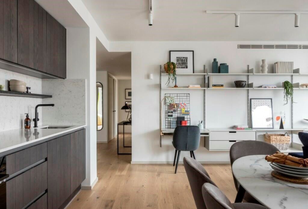 Property photo 2 of 20 Kitchen