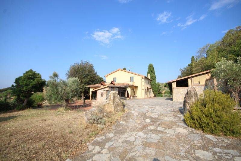 Property photo 2 of 29