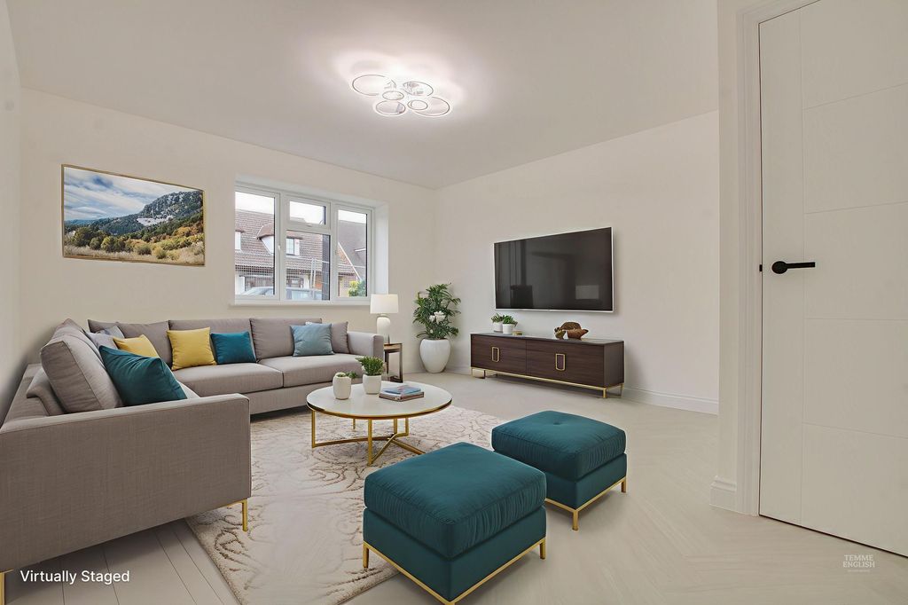 Property photo 2 of 28