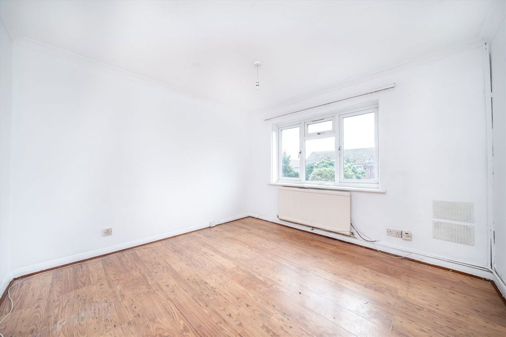 Property photo 2 of 4