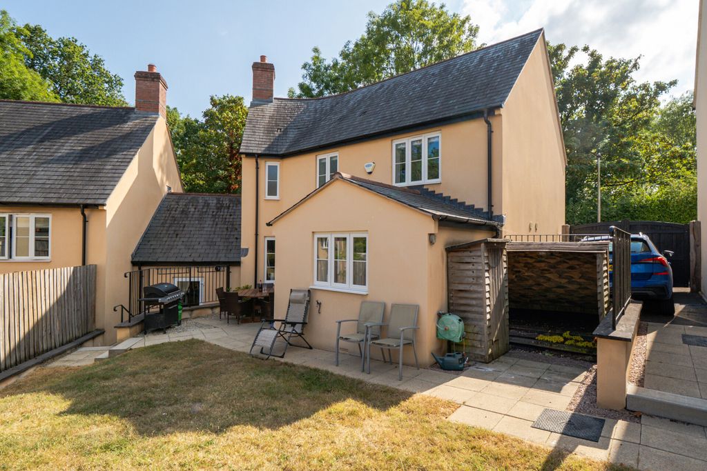 Property photo 3 of 20 Outside Shot