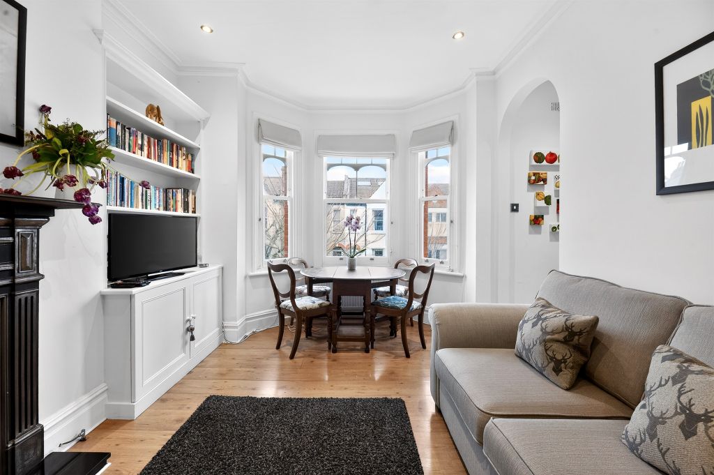 Property photo 1 of 17