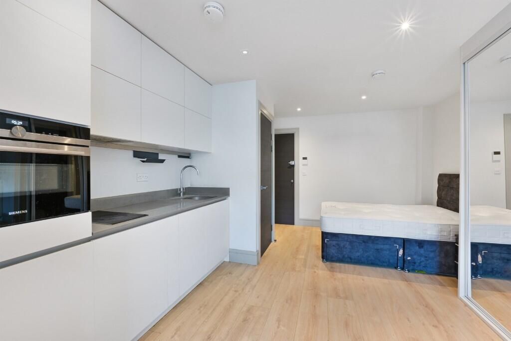 Property photo 3 of 5