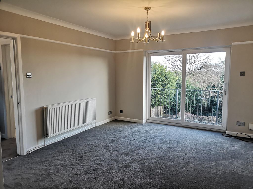 Property photo 1 of 8 Living Room