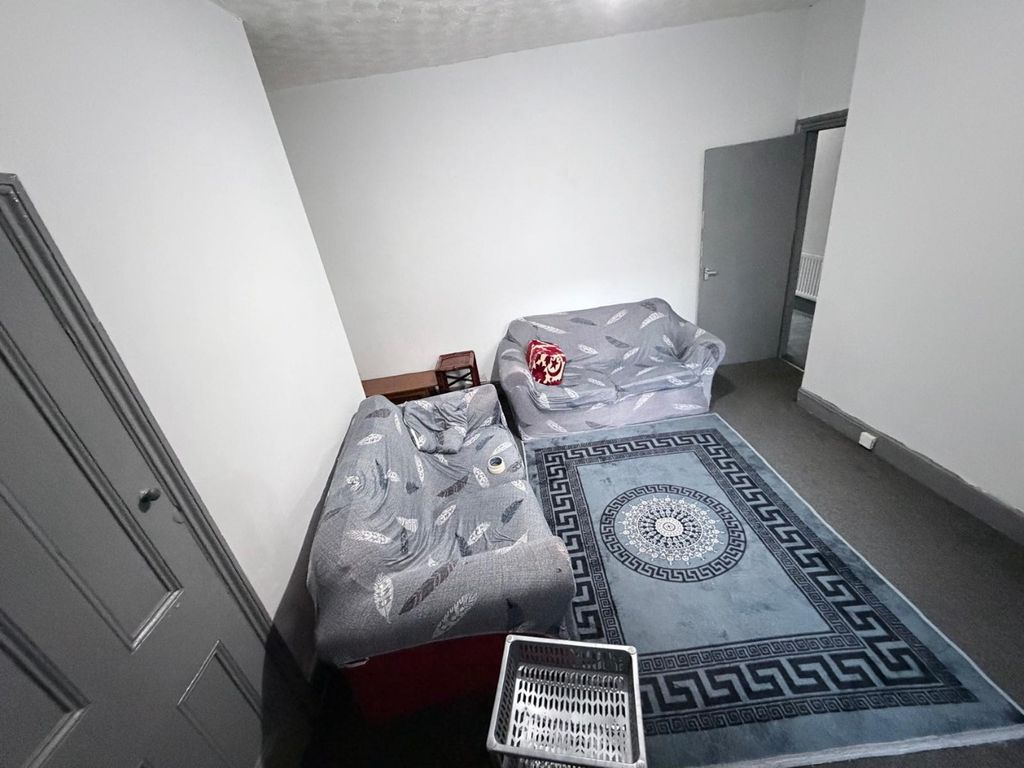 Property photo 1 of 3