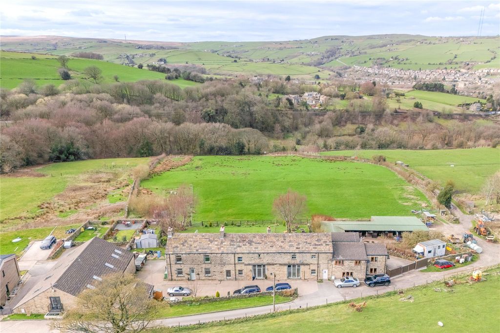 Property photo 1 of 40 Aerial View