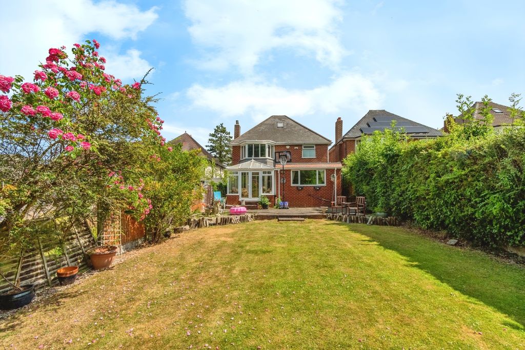 Property photo 2 of 16 Photo