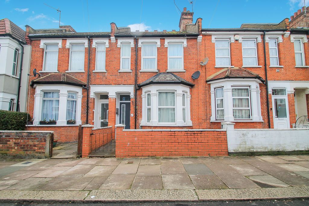 Property photo 1 of 11 Photo 10