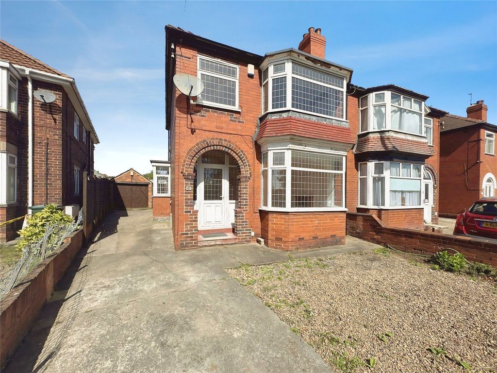 Property photo 1 of 14 Front