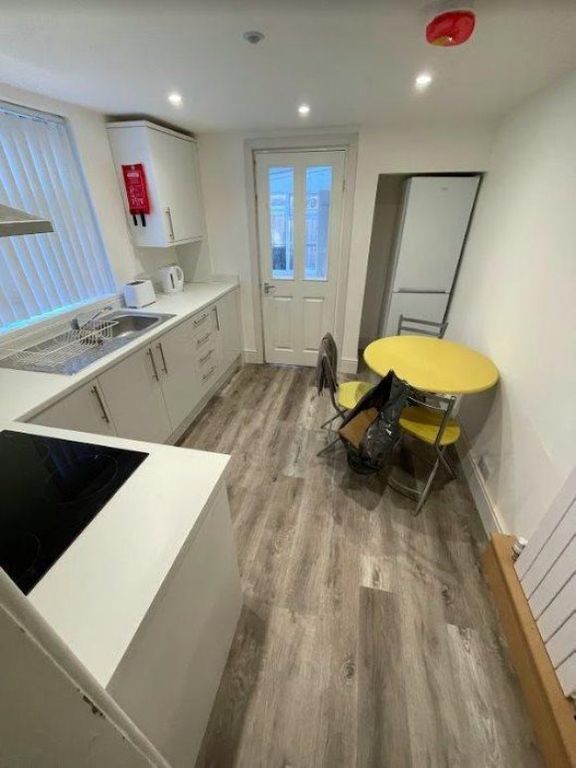 Property photo 2 of 9 8939058.Jpg