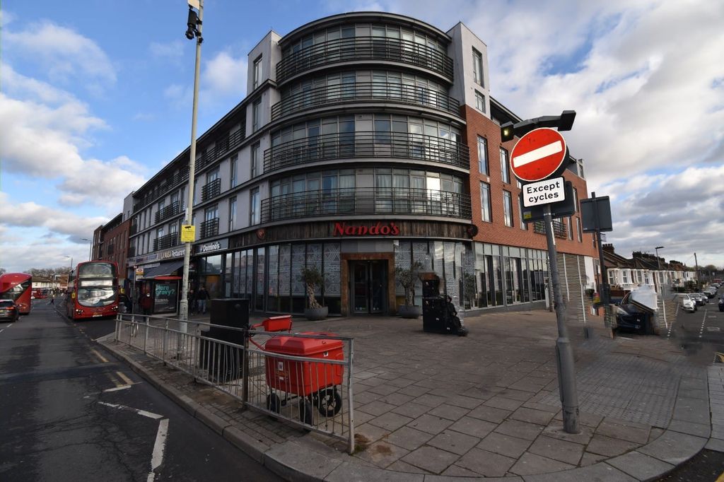 Property photo 1 of 6