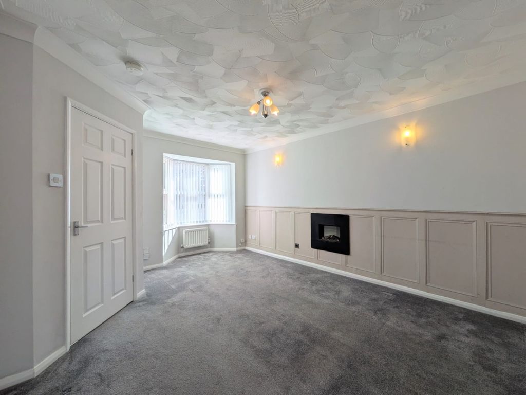 Property photo 2 of 12 54Bacdff-152E-461d-A816-Df9d6Fd70648