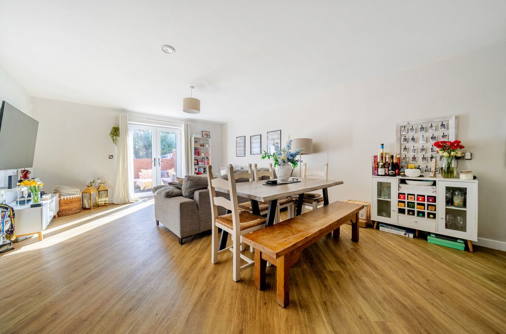 Property photo 3 of 14 1420691-5-69A5774...