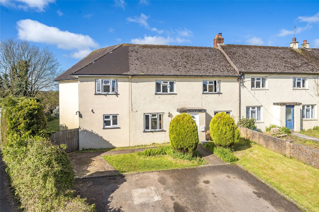 Property photo 1 of 18 1 - Picture No. 02