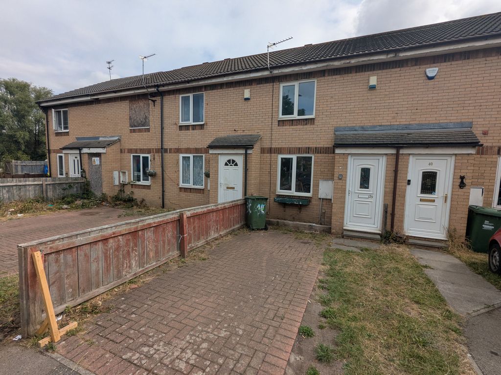 Property photo 1 of 12