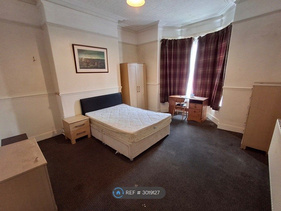 Property photo 1 of 8 Bedroom