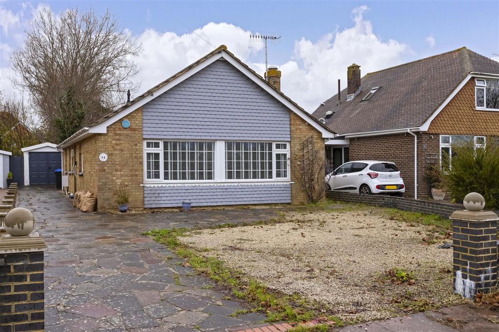 Property photo 1 of 12 Windermere Crescent_1.Jpg