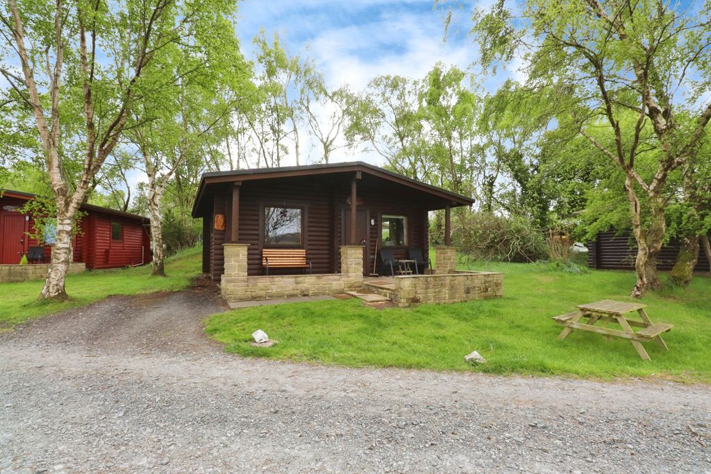 Property photo 1 of 10 Photo #1